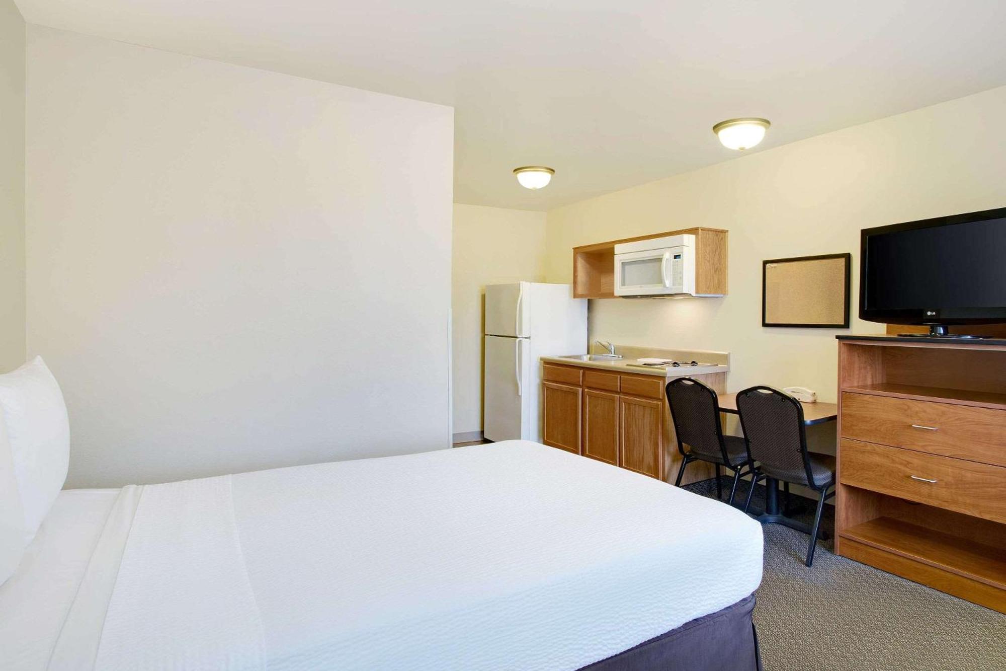 Woodspring Suites Raleigh Northeast Wake Forest Номер фото